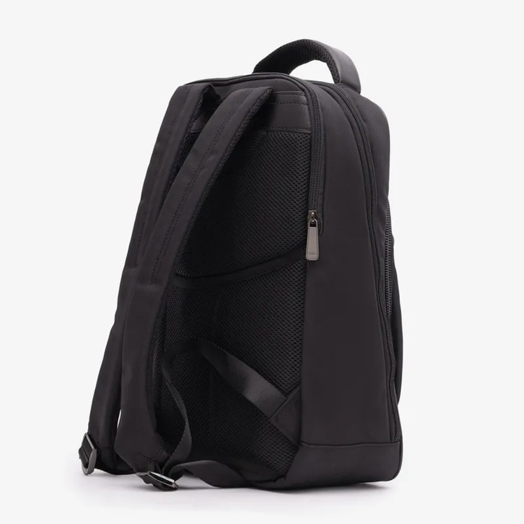 نگهدارنده روی چمدان