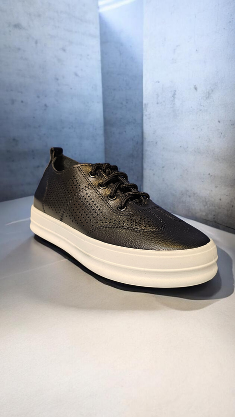 کتونی مشکی چرمی دخترانه